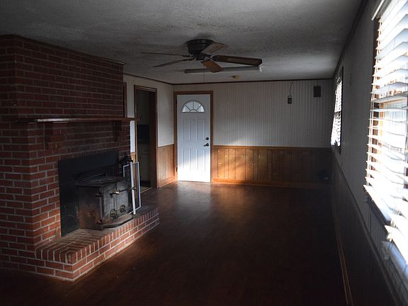3rd image of 148 Skyview Dr