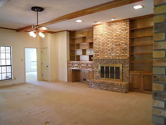 5th image of 935 Fairlawn Dr