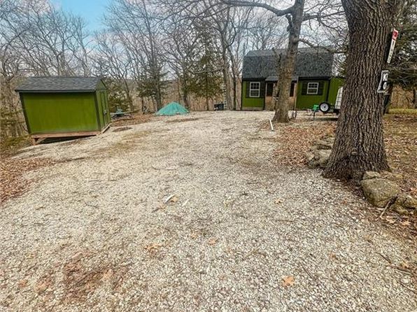 65 Hill Top Dr, Mound City, KS 66056