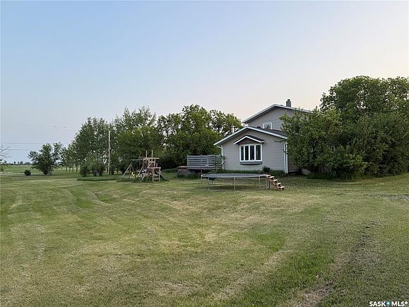 2nd image of 103 2nd STREET W