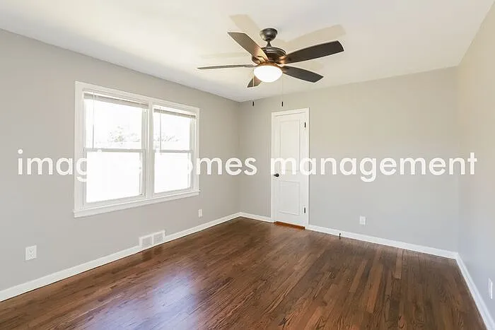 5701 N Amoret Ave — Photo 8