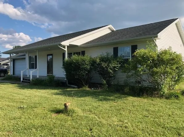 9580 Creek View Dr, Farwell, MI 48622