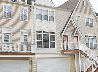 419 S Geyer Rd UNIT 2, Saint Louis, MO 63122