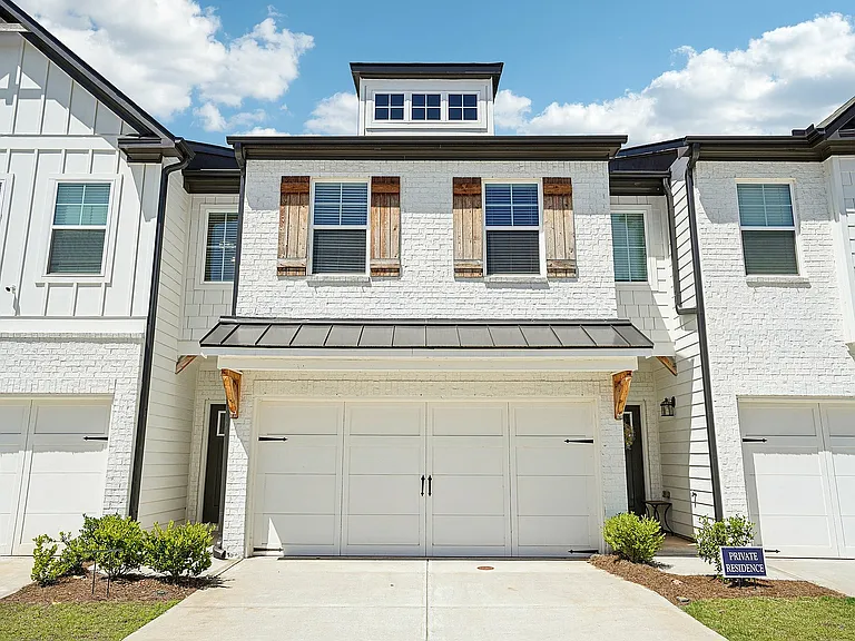 1-web-or-mls-2021 Old Covington Hwy SE 228-2305-001