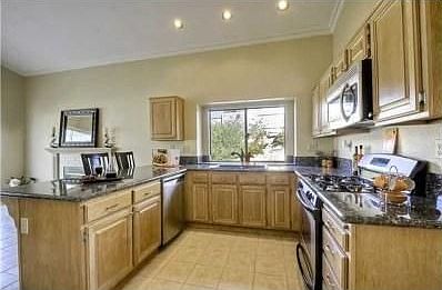 3rd image of 5206 Alamosa Park Dr