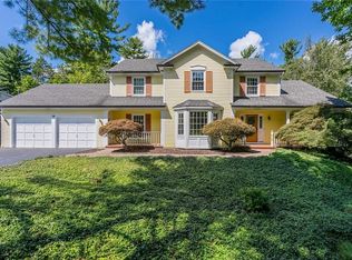 19 Wood Stone Rise, Pittsford, NY 14534