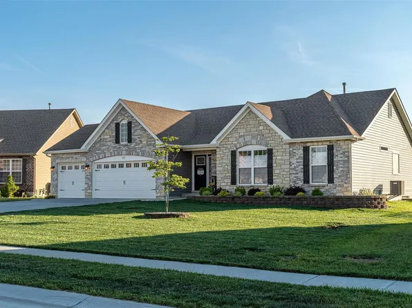 725 Galveston Ct, Moscow Mills, MO 63362