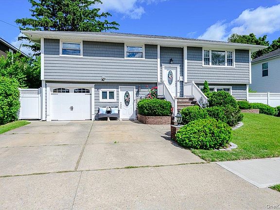 2nd image of 12 Northern Parkway E
