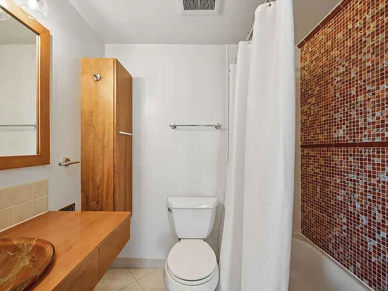 Shared bath on 1st level.