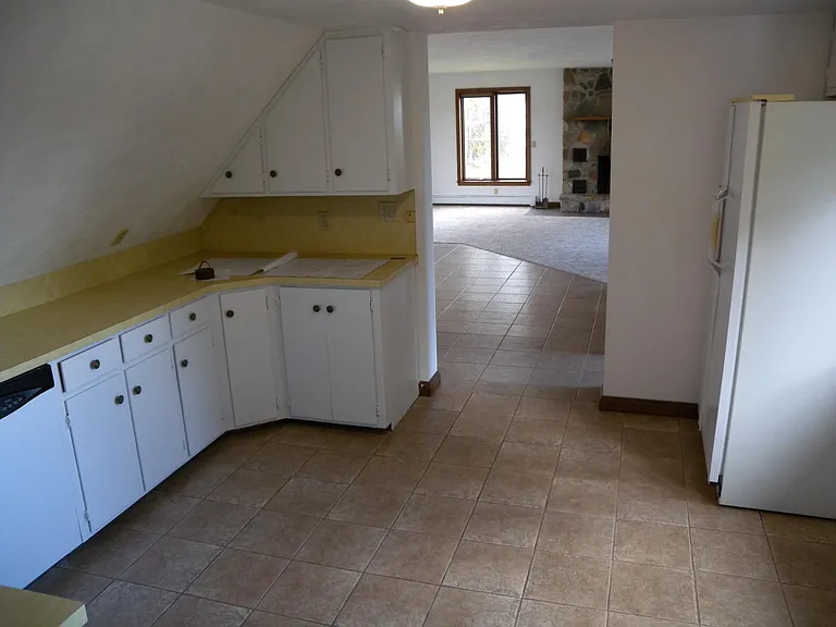 8960 Hatch Hollow Rd — Photo 13