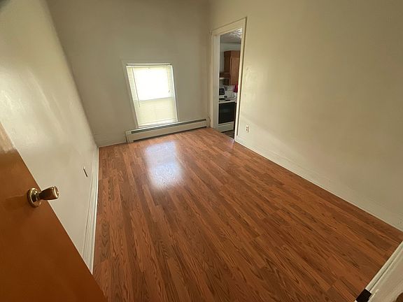 4th image of 7632 N State St #4