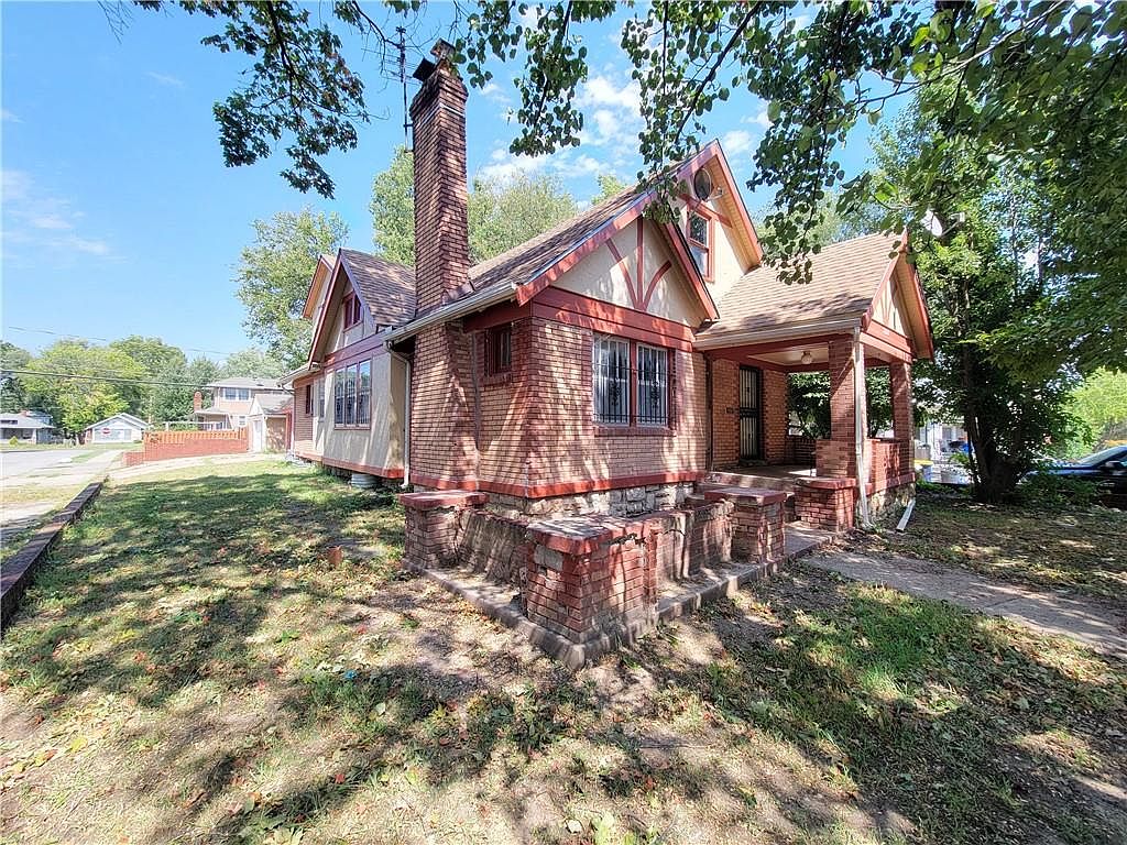 2200 E 69th Ter, Kansas City, MO 64132 | MLS #2453209 | Zillow