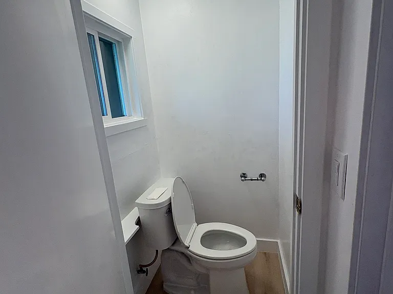 858 Marin Dr — Photo 41