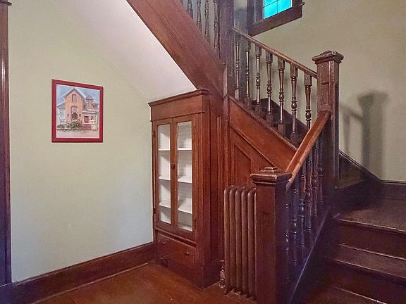 3rd image of 1015 3rd St