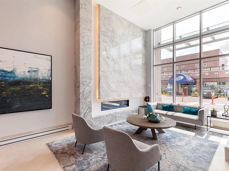 908 Quayside Dr #807 — Photo 2