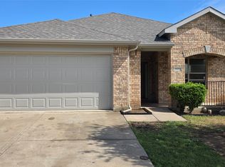 5832 World Champion Ct, Fort Worth, TX 76179