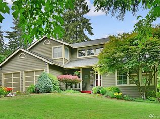 786 NW Apple Blossom Loop, Bremerton, WA 98311