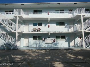 208 N Halifax Ave APT 9, Daytona Beach, FL 32118