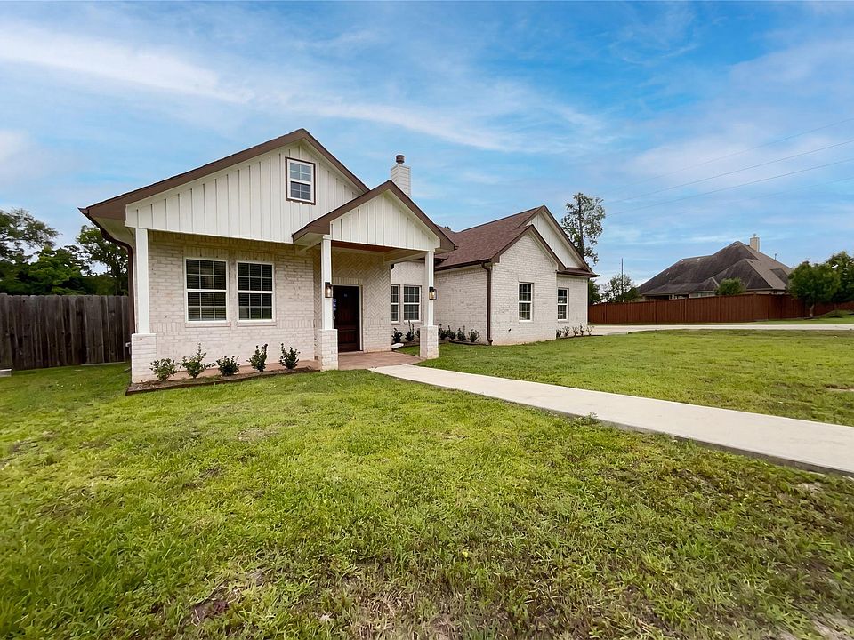 1st image of 40402 Mostyn Dr