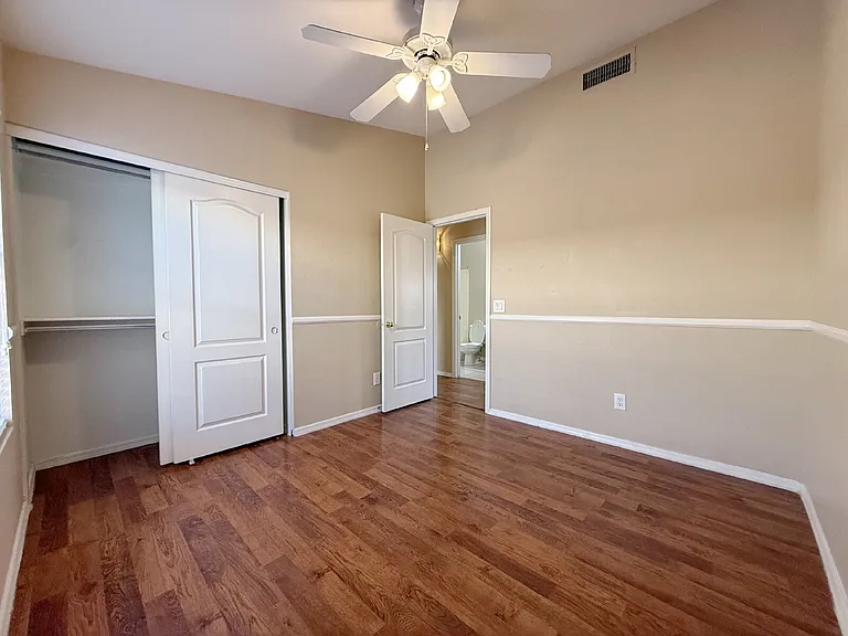 9821 W Yukon Dr — Photo 28