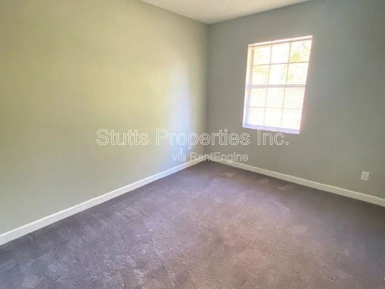 545 Dulin St — Photo 8