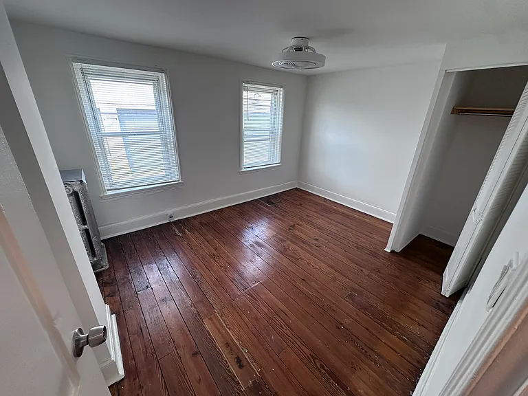 2229 E Ann St — Photo 14