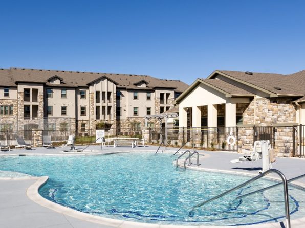 2700 E McKinney St APT 3303