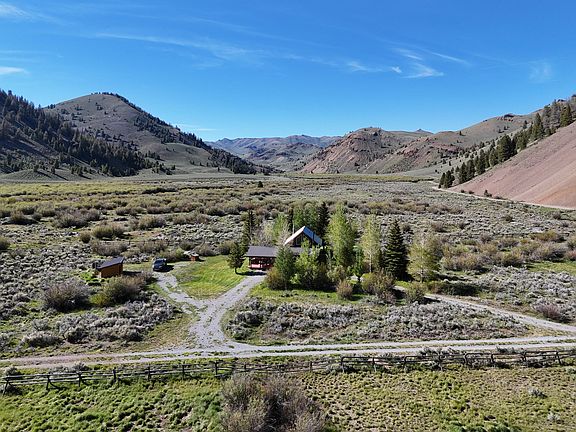 2nd image of 4299 N Fork Rd
