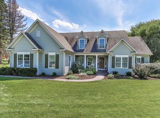 41W511 Empire Rd, Saint Charles, IL 60175