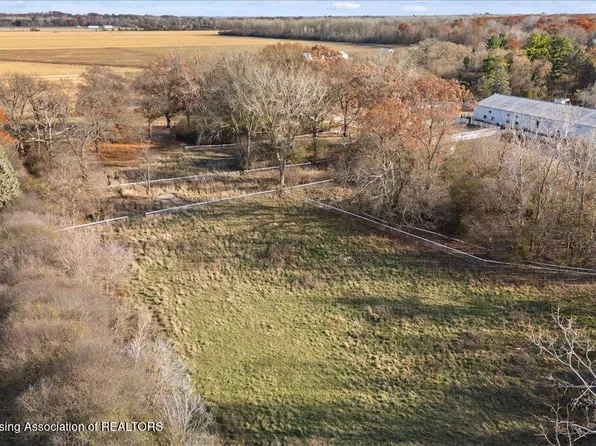 16736 Towar Ave, East Lansing, MI 48823