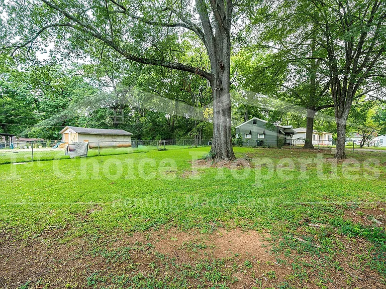 1272 Meadow Ln — Photo 1