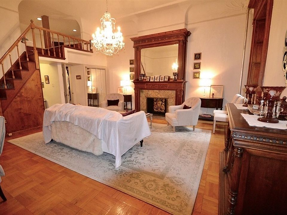 1st image of 38 W 69th St APT 1B