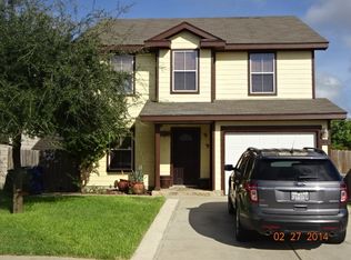 17524 College Port Dr, Laredo, TX 78045