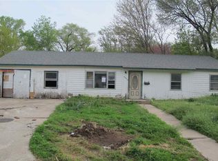 4220 S Cumberland St, Wichita, KS 67216