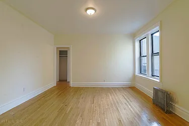 Rented by Hillel Realty Group