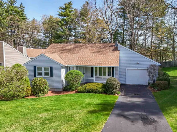 16 Jamaica Lane, Nashua, NH 03063