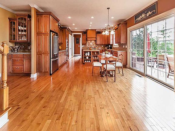 5th image of 4053 Burford Dr