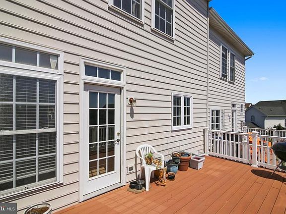 3rd image of 23409 Winemiller Way