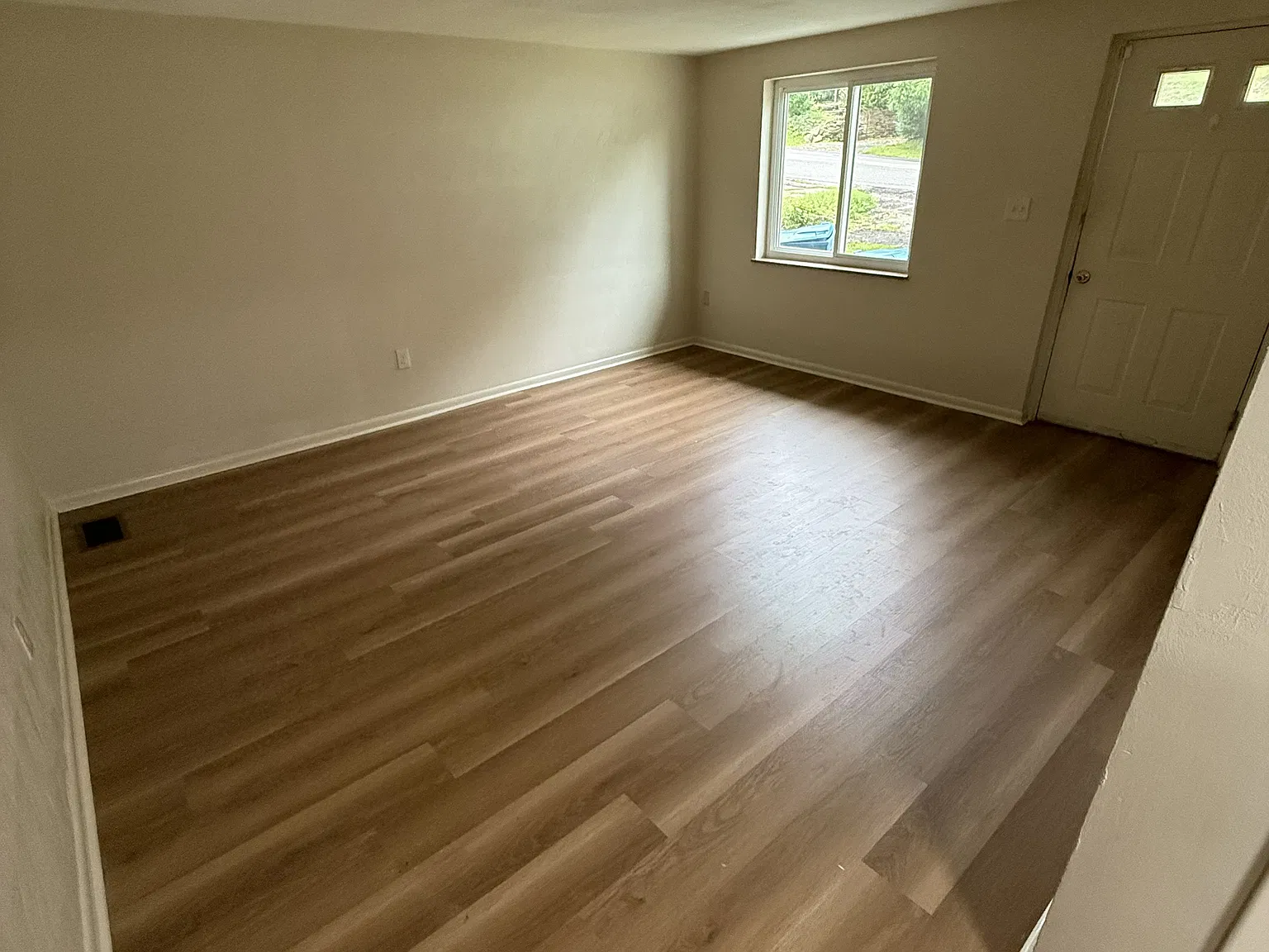 3 bed, $1,500 — Photo 4