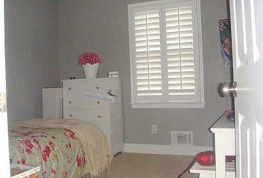 2nd image of 1185 Broward Dr NE