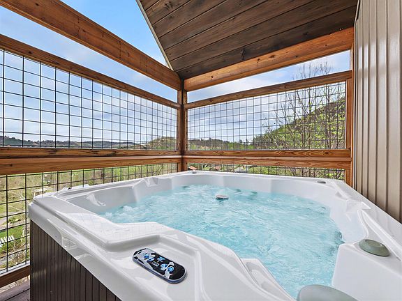 3rd image of 223 Chimney Tops Way