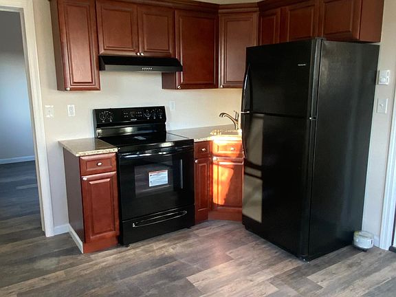 3rd image of 43 Lake St #1