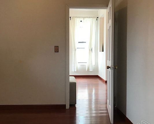 3rd image of 765 Dekalb Ave APT 2A