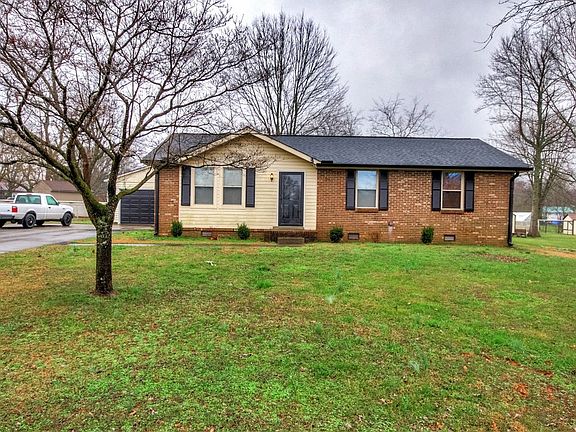 5th image of 7821 Clearwater Ct