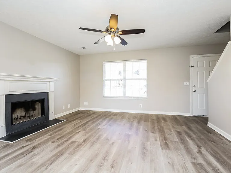 1111 Nahanee Ct — Photo 5