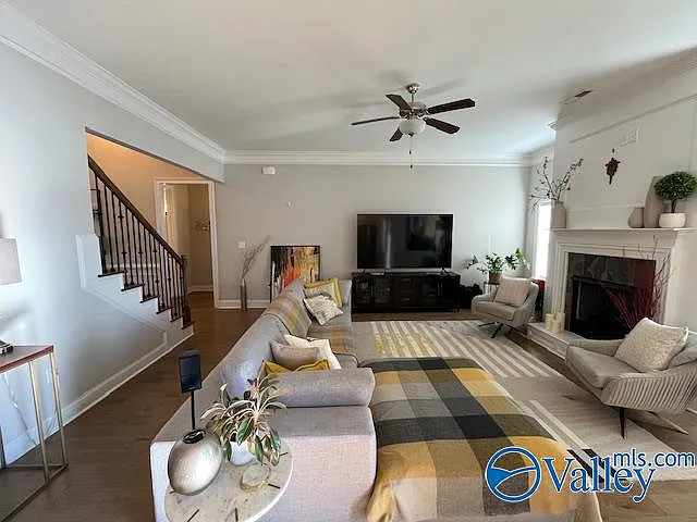 101 Willow Lake Cir SW — Photo 9