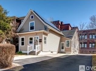 8 Dorchester St #1, Worcester, MA 01610