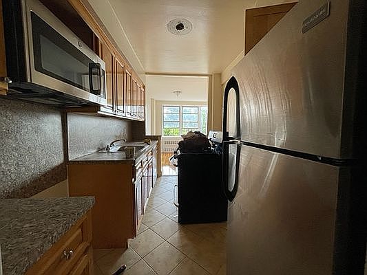 3rd image of 162-15 Highland Ave #5F