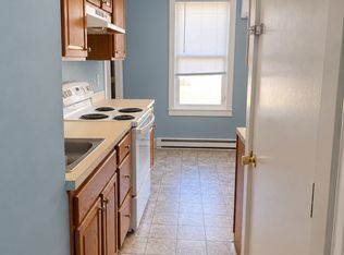 138 Broadway #1, Norwich, CT 06360