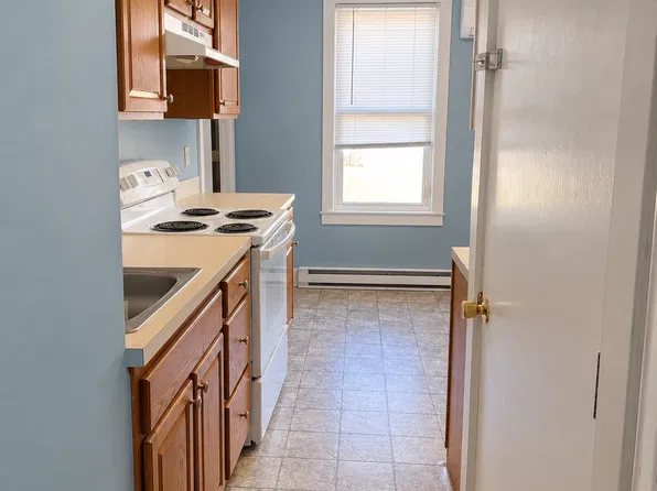 138 Broadway #1, Norwich, CT 06360